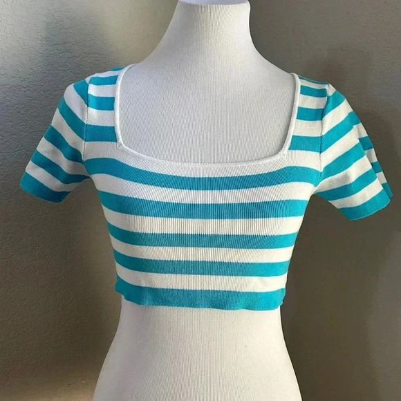 Zara Tops - Zara Stripes Crop Top